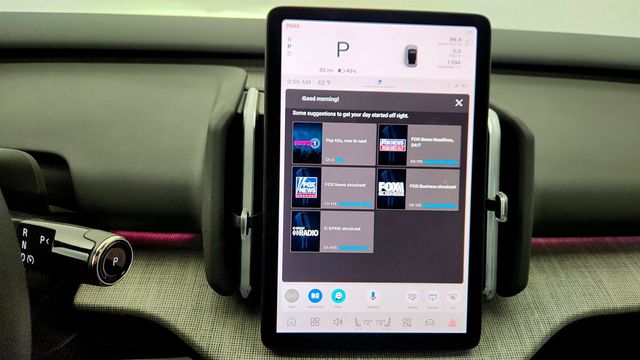 2025 Volvo EX30 Twin Motor AWD Ultra w/ Climate Package - 22997945 - 18