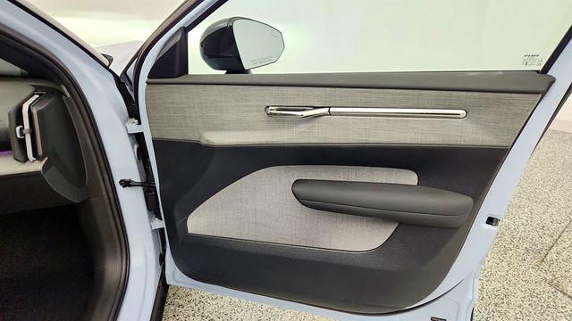 2025 Volvo EX30 Twin Motor AWD Ultra w/ Climate Package - 22997945 - 26