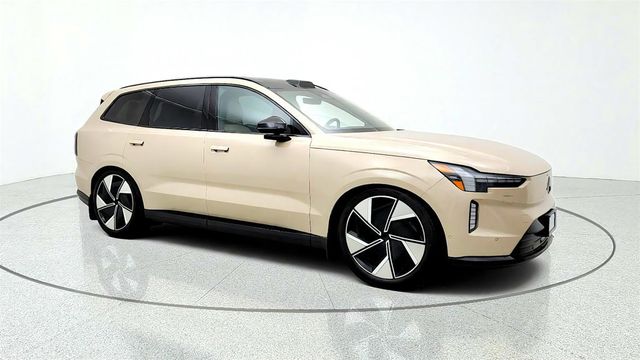 2025 Volvo EX90 Twin Motor Performance Ultra 6-Seater w/ 22'' Wheels - 23079648 - 2