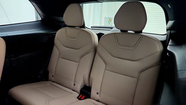 2025 Volvo EX90 Twin Motor Performance Ultra 6-Seater w/ Bowers & Wilkins Audio - 23040032 - 18