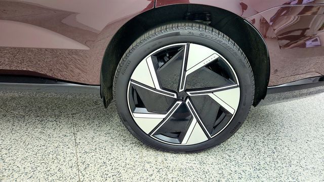 2025 Volvo EX90 Twin Motor Performance Ultra 6-Seater w/ Bowers & Wilkins Audio - 23040032 - 8