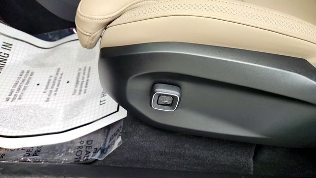 2025 Volvo EX90 Twin Motor Performance Ultra 6-Seater w/ Bowers & Wilkins Audio - 23080905 - 11