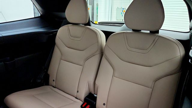 2025 Volvo EX90 Twin Motor Performance Ultra 6-Seater w/ Bowers & Wilkins Audio - 23080905 - 19
