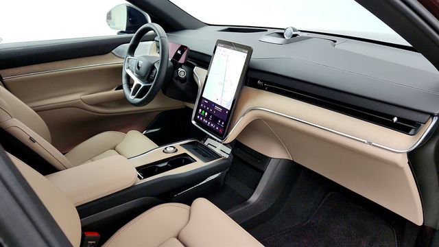 2025 Volvo EX90 Twin Motor Performance Ultra 6-Seater w/ Bowers & Wilkins Audio - 23080905 - 24
