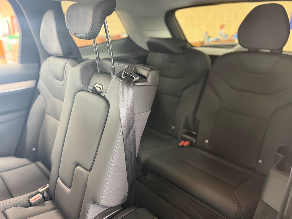 2025 Volvo EX90 Twin Motor Performance Ultra 7-Seater - 23048521 - 17