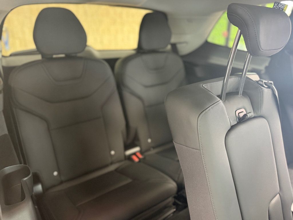 2025 Volvo EX90 Twin Motor Performance Ultra 7-Seater - 23048521 - 18