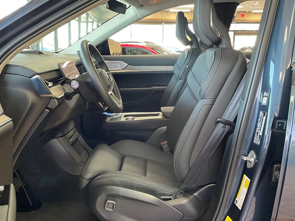 2025 Volvo EX90 Twin Motor Performance Ultra 7-Seater - 23048525 - 10