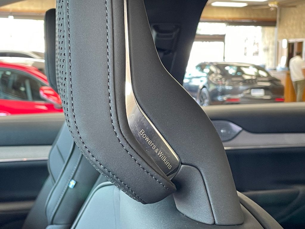 2025 Volvo EX90 Twin Motor Performance Ultra 7-Seater - 23048525 - 11