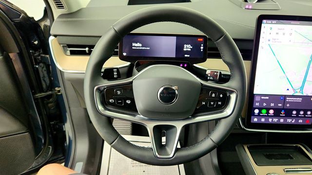 2025 Volvo EX90 Twin Motor Performance Ultra 7-Seater w/ Bowers & Wilkins - 23044003 - 12