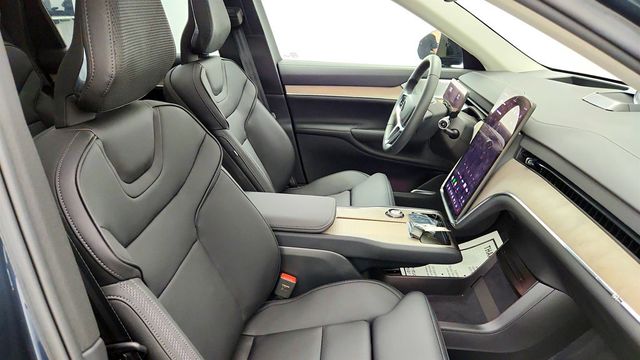 2025 Volvo EX90 Twin Motor Performance Ultra 7-Seater w/ Bowers & Wilkins - 23044003 - 23