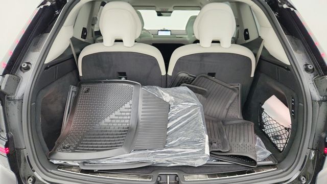 2025 Volvo EX90 Twin Motor Performance Ultra 7-Seater with B&W Premium Sound - 22955632 - 22