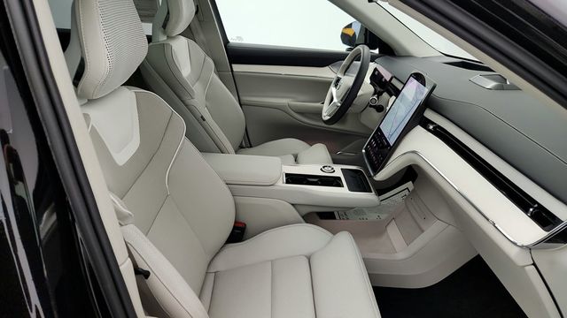 2025 Volvo EX90 Twin Motor Performance Ultra 7-Seater with B&W Premium Sound - 22955632 - 24