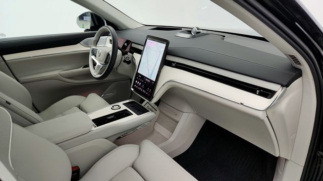 2025 Volvo EX90 Twin Motor Performance Ultra 7-Seater with B&W Premium Sound - 22955632 - 25