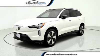 2025 Volvo EX90