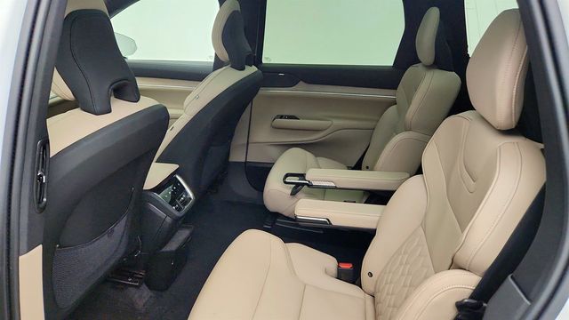 2025 Volvo EX90 Twin Motor Plus 6-Seater - 23053035 - 16
