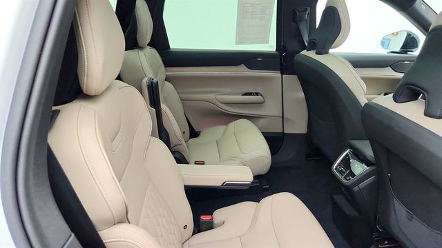 2025 Volvo EX90 Twin Motor Plus 6-Seater - 23059105 - 22