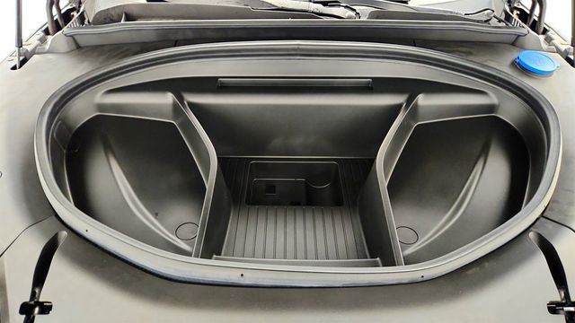 2025 Volvo EX90 Twin Motor Plus 6-Seater w/ Panoramic Roof Sunshade - 23021162 - 28