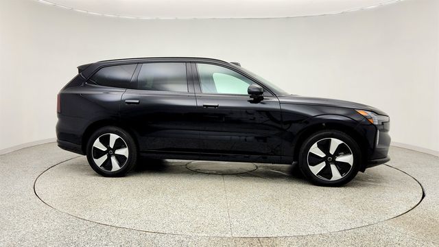 2025 Volvo EX90 Twin Motor Plus 6-Seater w/ Panoramic Roof Sunshade - 23021162 - 3