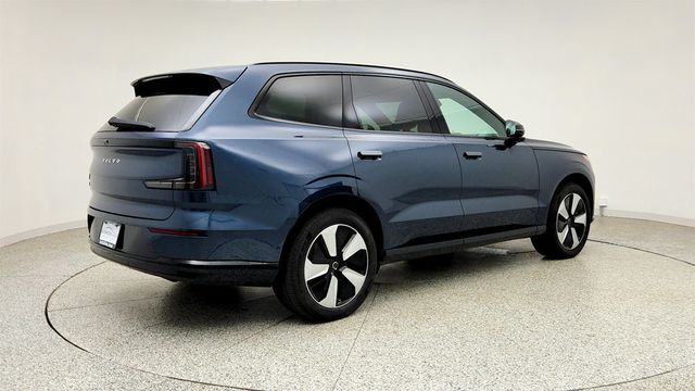 2025 Volvo EX90 Twin Motor Plus 6-Seater w/ Tow Hitch & Panoramic Sunshade - 23040024 - 4