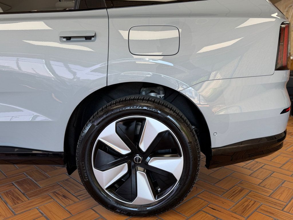 2025 Volvo EX90 Twin Motor Plus 7-Seater - 23048524 - 12