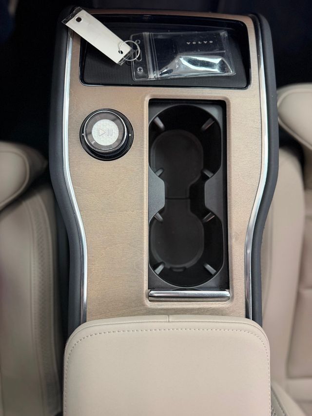 2025 Volvo EX90 Twin Motor Plus 7-Seater - 23056626 - 23