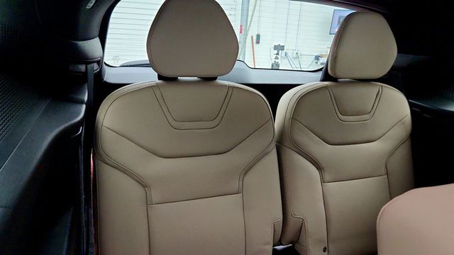 2025 Volvo EX90 Twin Motor Plus 7-Seater w/ 22-Inch Aero Wheels & Protection Pac - 23040255 - 21
