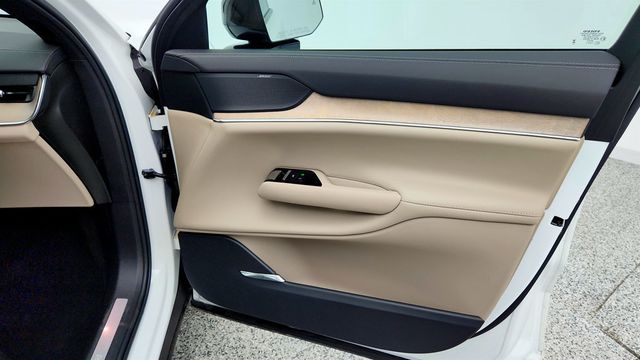 2025 Volvo EX90 Twin Motor Plus 7-Seater w/ 22-Inch Aero Wheels & Protection Pac - 23040255 - 25