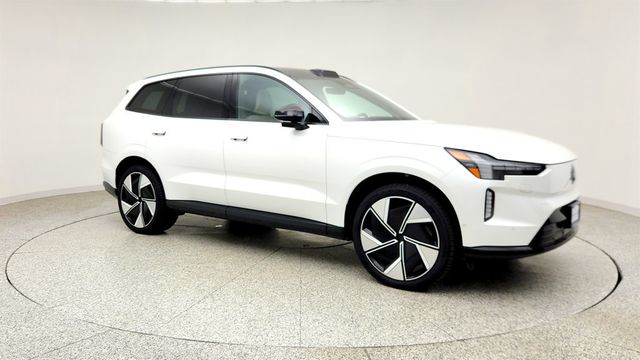 2025 Volvo EX90 Twin Motor Plus 7-Seater w/ 22-Inch Aero Wheels & Protection Pac - 23040255 - 2