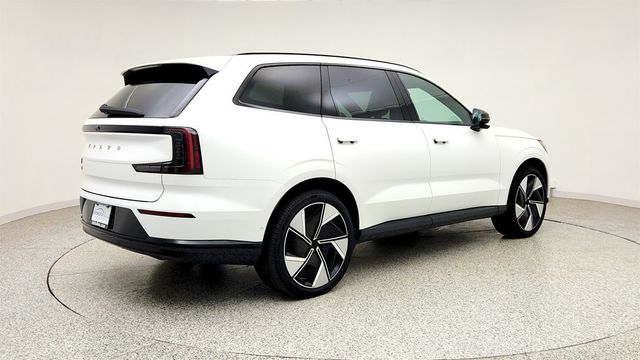 2025 Volvo EX90 Twin Motor Plus 7-Seater w/ 22-Inch Aero Wheels & Protection Pac - 23040255 - 4