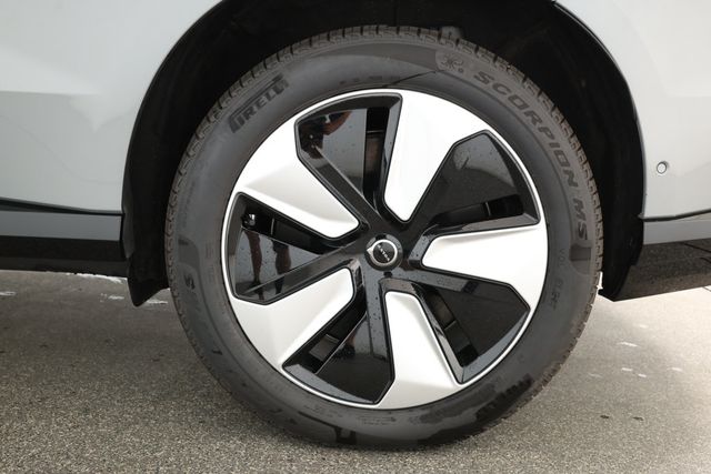 2025 Volvo EX90 Twin Motor Plus 7-Seater with Ventilated Nordico Seats - 22923896 - 6