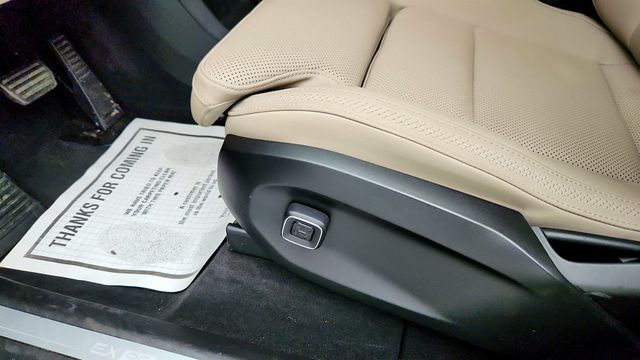 2025 Volvo EX90 Twin Motor Plus 7-Seater w/ Ventilated Nordico Seats - 23018212 - 10