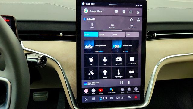 2025 Volvo EX90 Twin Motor Plus 7-Seater w/ Ventilated Nordico Seats - 23018212 - 18