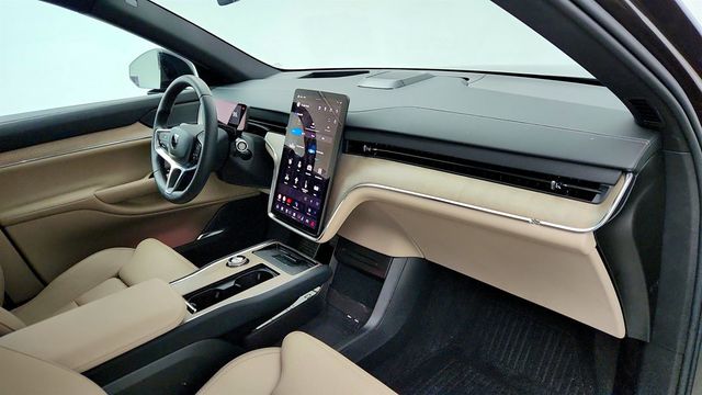 2025 Volvo EX90 Twin Motor Plus 7-Seater w/ Ventilated Nordico Seats - 23018212 - 24