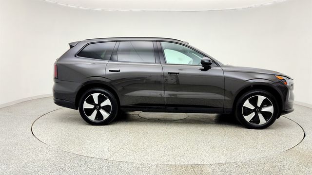 2025 Volvo EX90 Twin Motor Plus 7-Seater w/ Ventilated Nordico Seats - 23018212 - 3