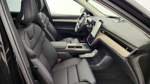 2025 Volvo EX90 Twin Motor Ultra 6-Seater w/ Bowers & Wilkins Premium Sound - 23010758 - 26