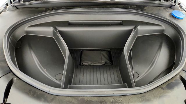 2025 Volvo EX90 Twin Motor Ultra 6-Seater w/ Ventilated Nordico Seats - 23033381 - 27