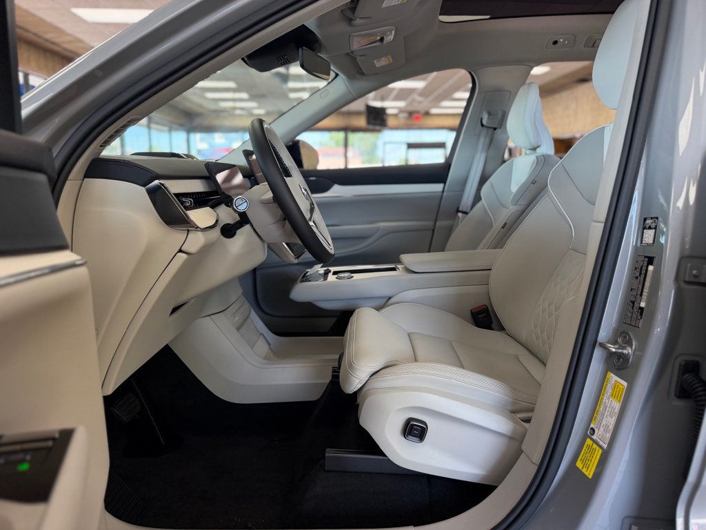 2025 Volvo EX90 Twin Motor Ultra 7-Seater - 23048523 - 16