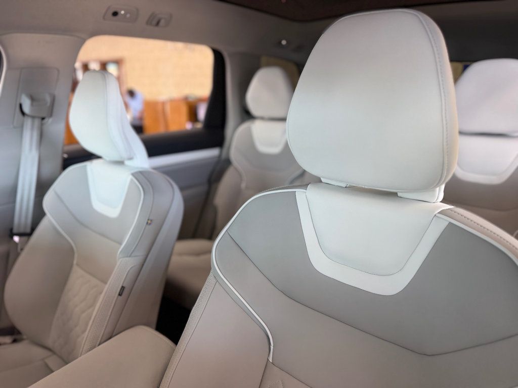 2025 Volvo EX90 Twin Motor Ultra 7-Seater - 23048523 - 18