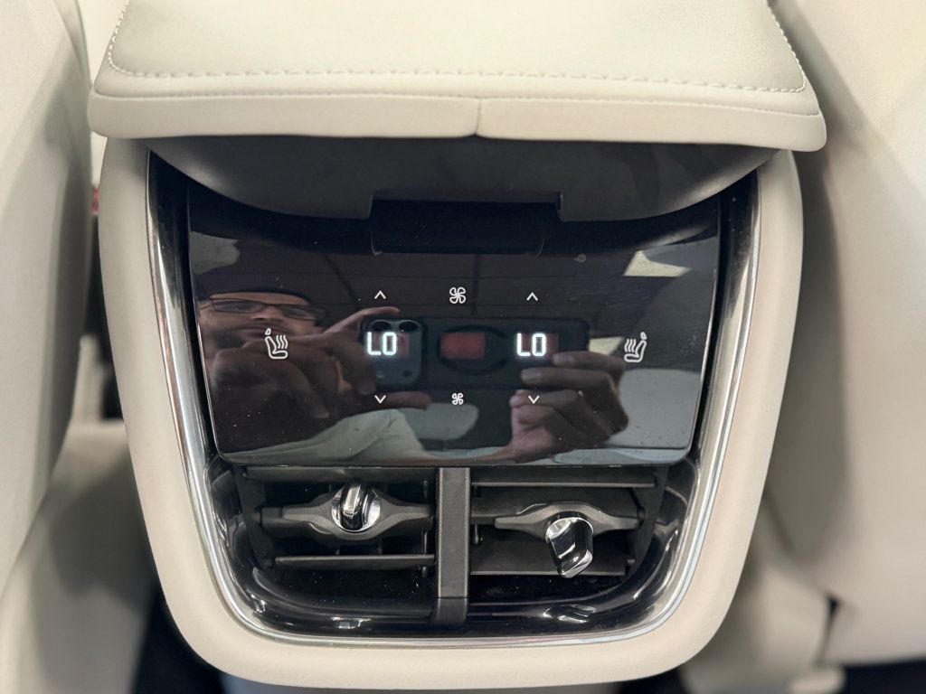 2025 Volvo EX90 Twin Motor Ultra 7-Seater - 23048523 - 28