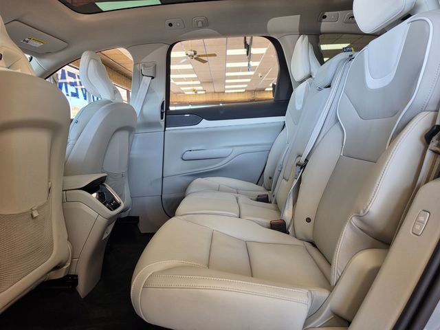 2025 Volvo EX90 Twin Motor Ultra 7-Seater - 23060176 - 18