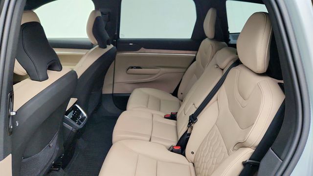 2025 Volvo EX90 Twin Motor Ultra 7-Seater - 23006919 - 18