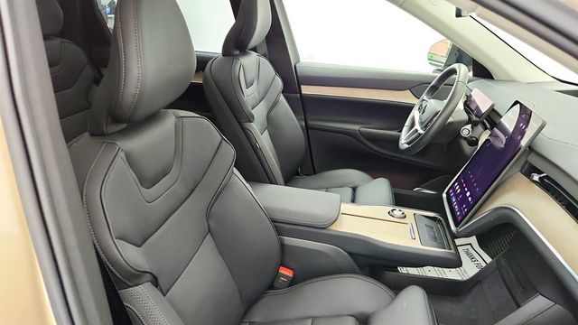 2025 Volvo EX90 Twin Motor Ultra 7-Seater w/ 22'' Aero Wheels - 23079634 - 19