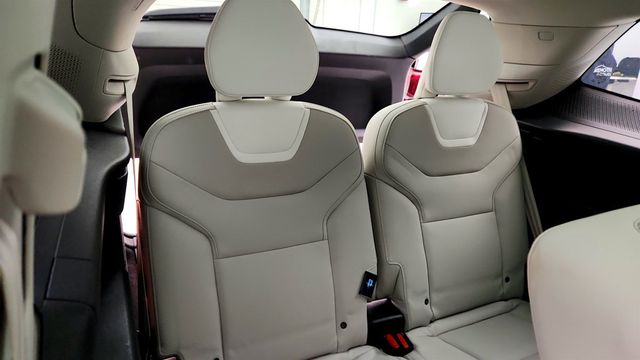 2025 Volvo EX90 Twin Motor Ultra 7-Seater w/ B&W Premium Sound & 22in Wheels - 23015743 - 22