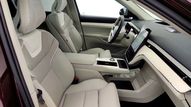 2025 Volvo EX90 Twin Motor Ultra 7-Seater w/ B&W Premium Sound & 22in Wheels - 23015743 - 24