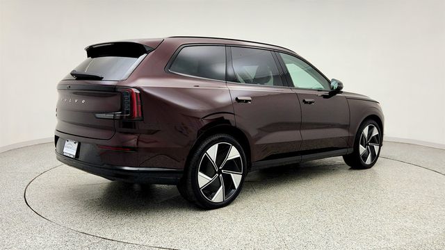 2025 Volvo EX90 Twin Motor Ultra 7-Seater w/ B&W Premium Sound & 22in Wheels - 23015743 - 4