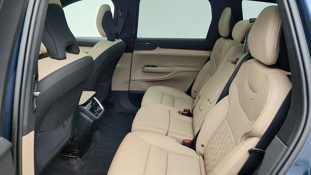 2025 Volvo EX90 Twin Motor Ultra 7-Seater w/ Tow Bar Hitch - 23015741 - 21