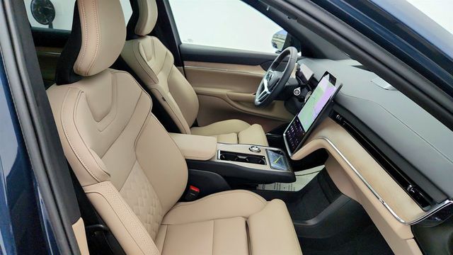 2025 Volvo EX90 Twin Motor Ultra 7-Seater w/ Tow Bar Hitch - 23015741 - 25