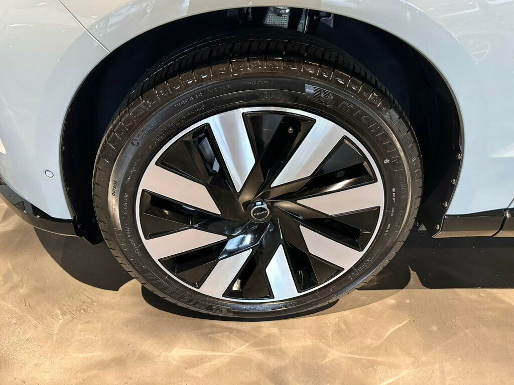 2025 Volvo EX90 TwinMotor/Ultra/AirSuspension/Htd&CldSeatMassageSeats/360Camera - 23042742 - 9