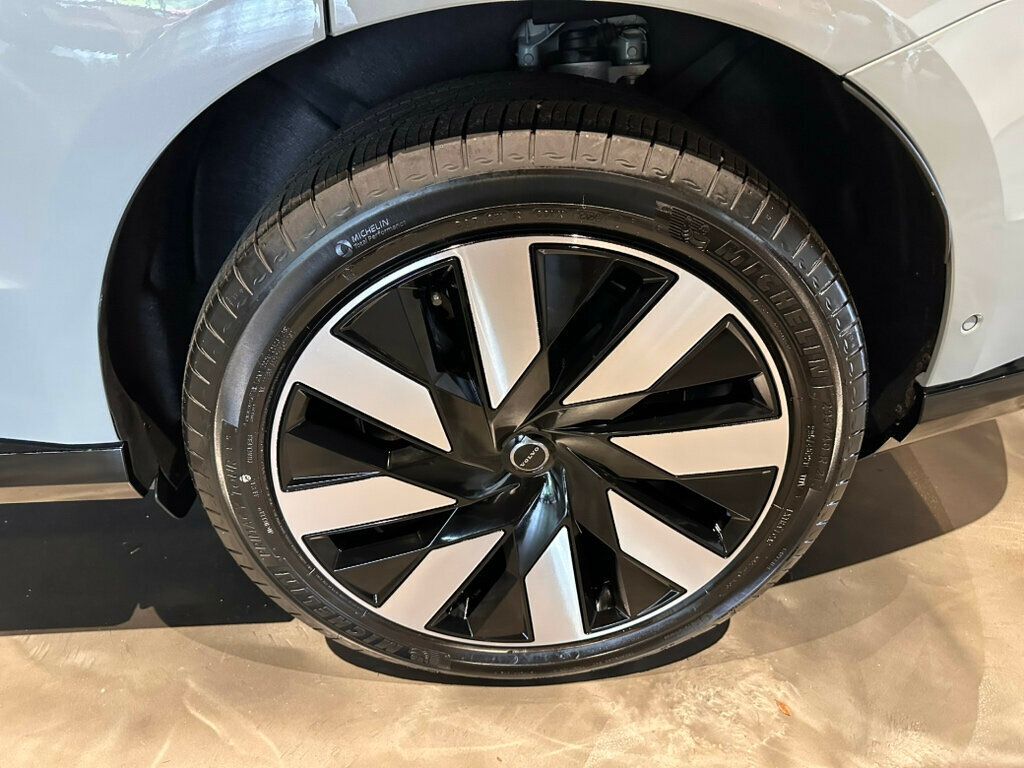 2025 Volvo EX90 TwinMotor/Ultra/AirSuspension/Htd&CldSeatMassageSeats/360Camera - 23042742 - 10