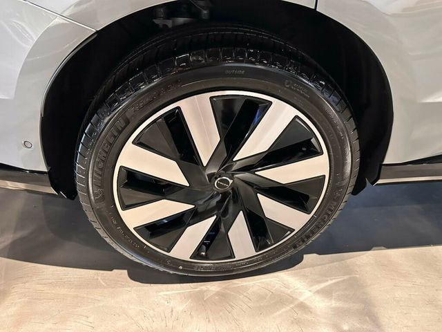 2025 Volvo EX90 TwinMotor/Ultra/AirSuspension/Htd&CldSeatMassageSeats/360Camera - 23042742 - 11
